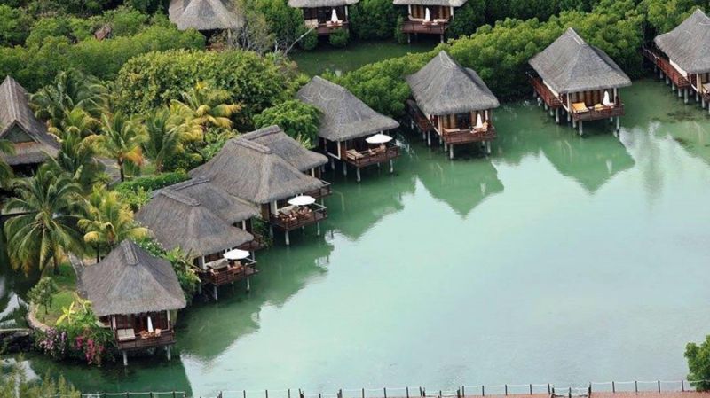 Overwater bungalows in Mauritius - Overwater Bungalows