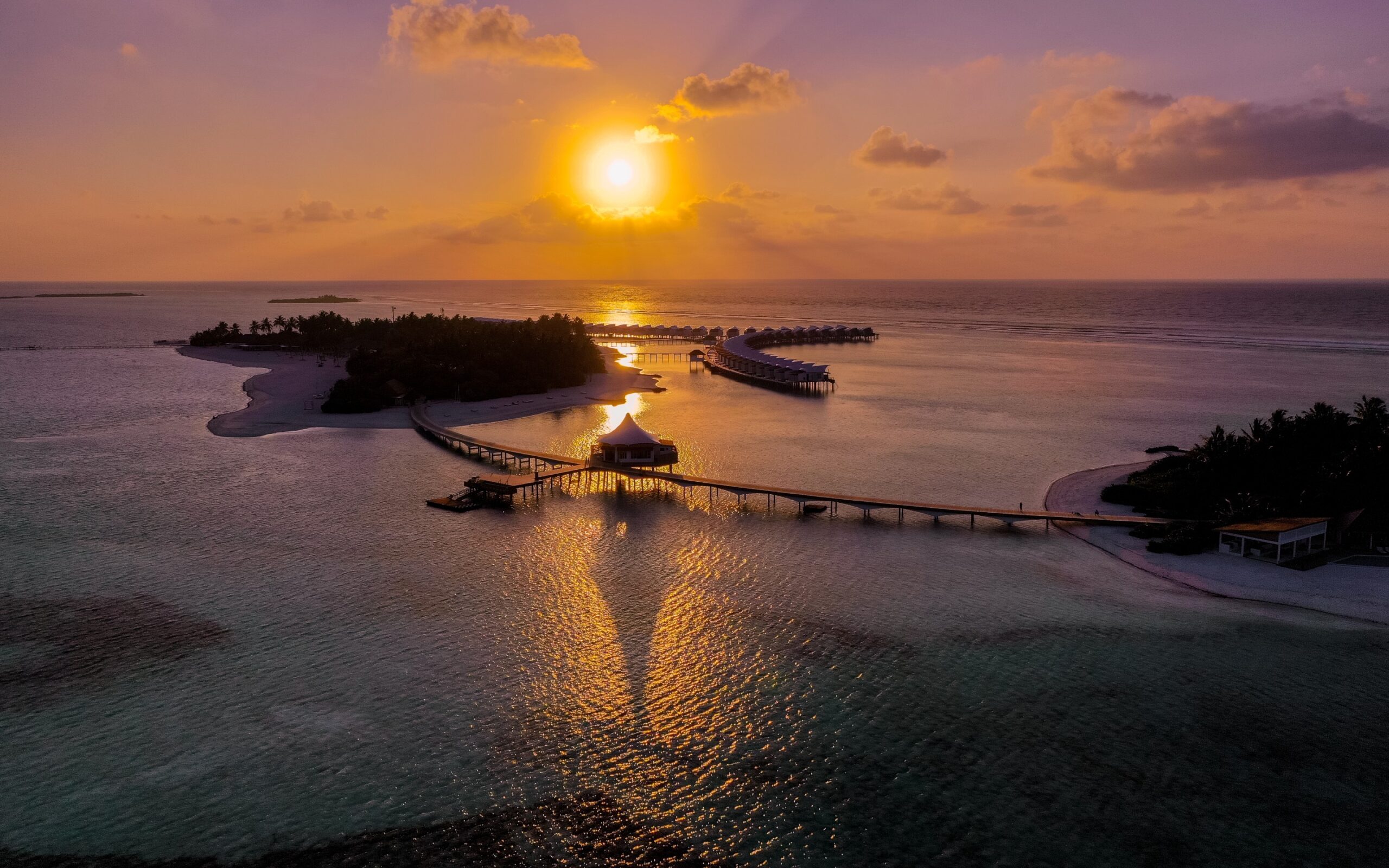 Cinnamon Hakuraa Huraa Maldives - All inclusive - Overwater Bungalows